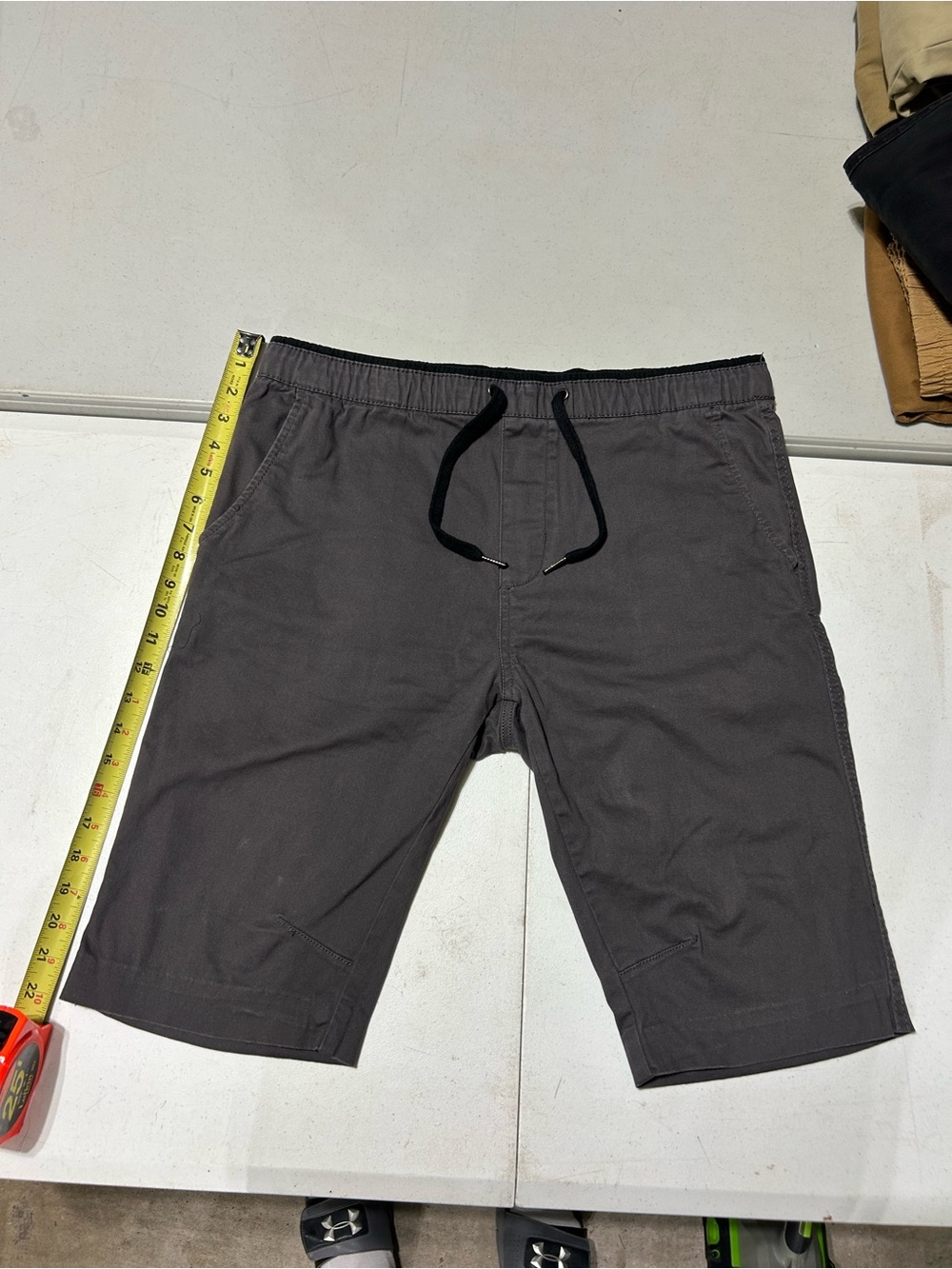 Iron Co. Men's Washed Charcoal Drawstring Cotton Organic Chino Shorts Size L
